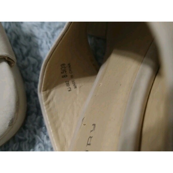 Chinese Laundry Open Toe Heeled Sandal Beige 8.5 - Picture 9 of 11